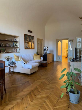 L'antica casa sui lungarni di Pisa Pisa